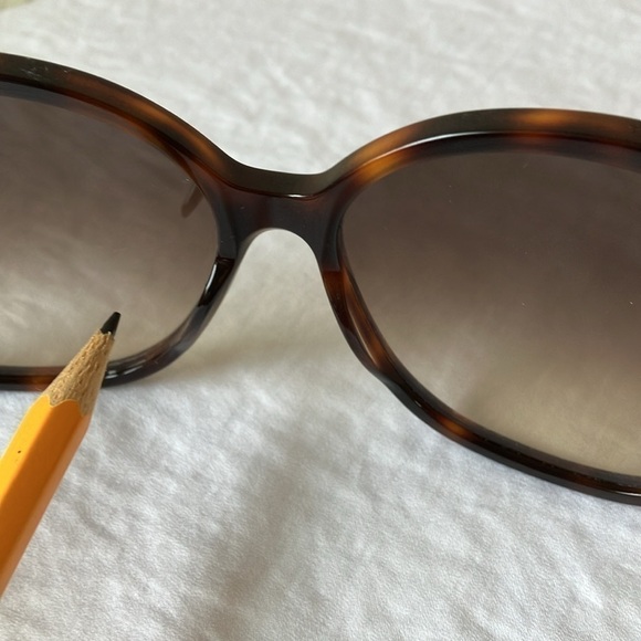 Kate Spade: Joslyns Brown tortoise with gold tone- brown gradient lenses- flaw - Picture 13 of 16